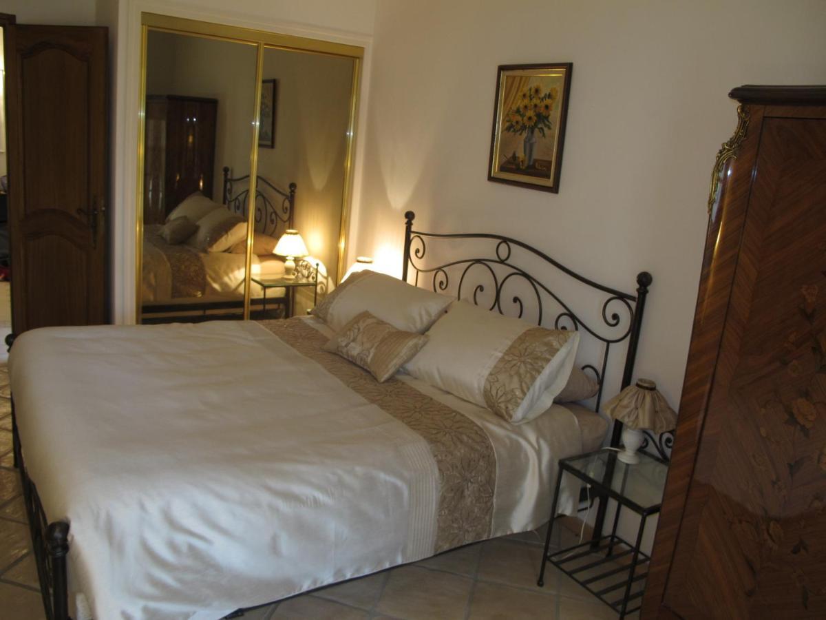 Bed and Breakfast L'Oustau De Bigatie Lambesc Exteriér fotografie
